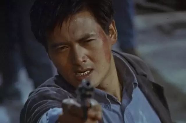 1992年是香港电影周星驰年，香港影坛的其他巨星在干嘛？