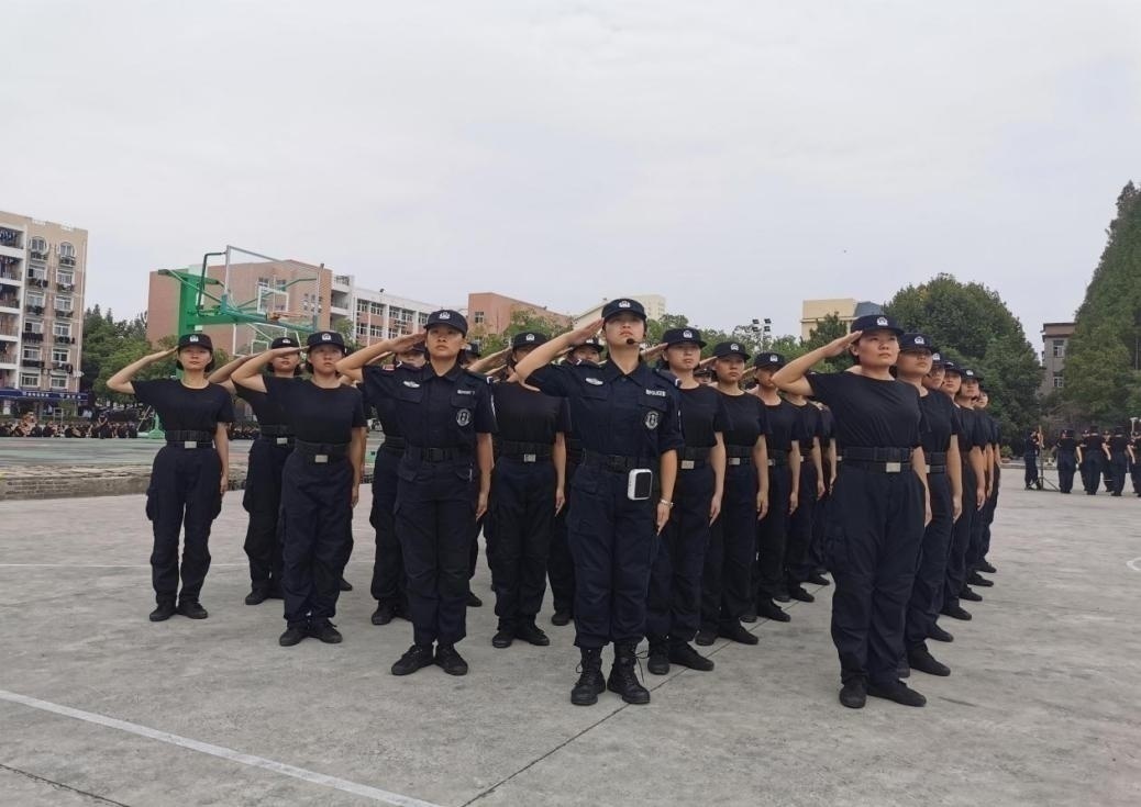 安徽这所大学深藏不露，毕业拿专科证，却有9成毕业生成公务员