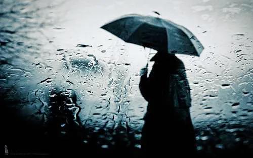 现代象征诗｜漫步雨中