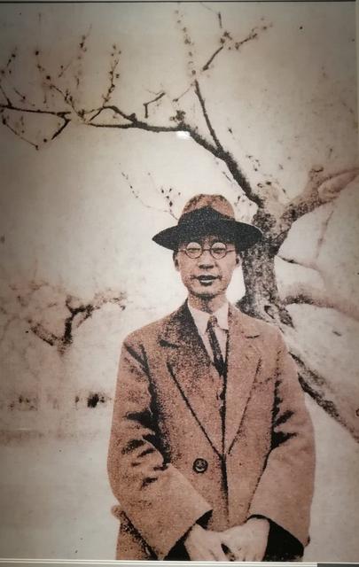老舍为什么投湖？老舍的真实死因