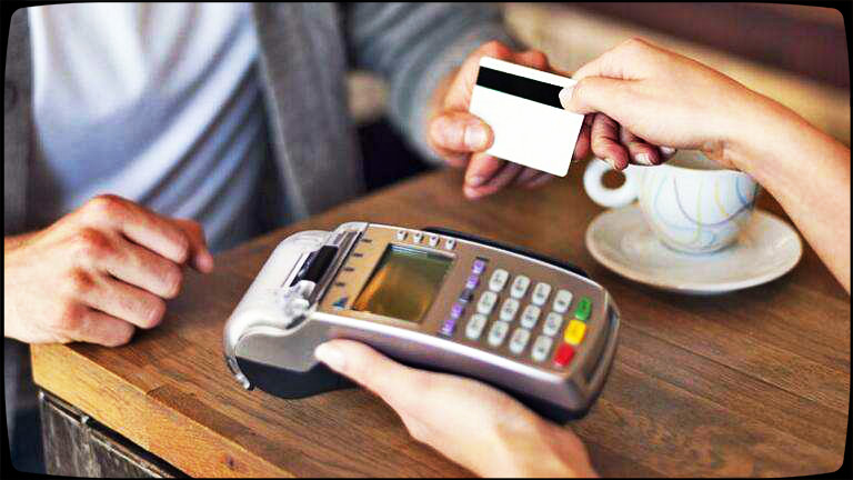 pos机手续费费率怎么算的，POS机刷卡手续费计算标准详解？