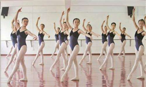 河南经济技术学校