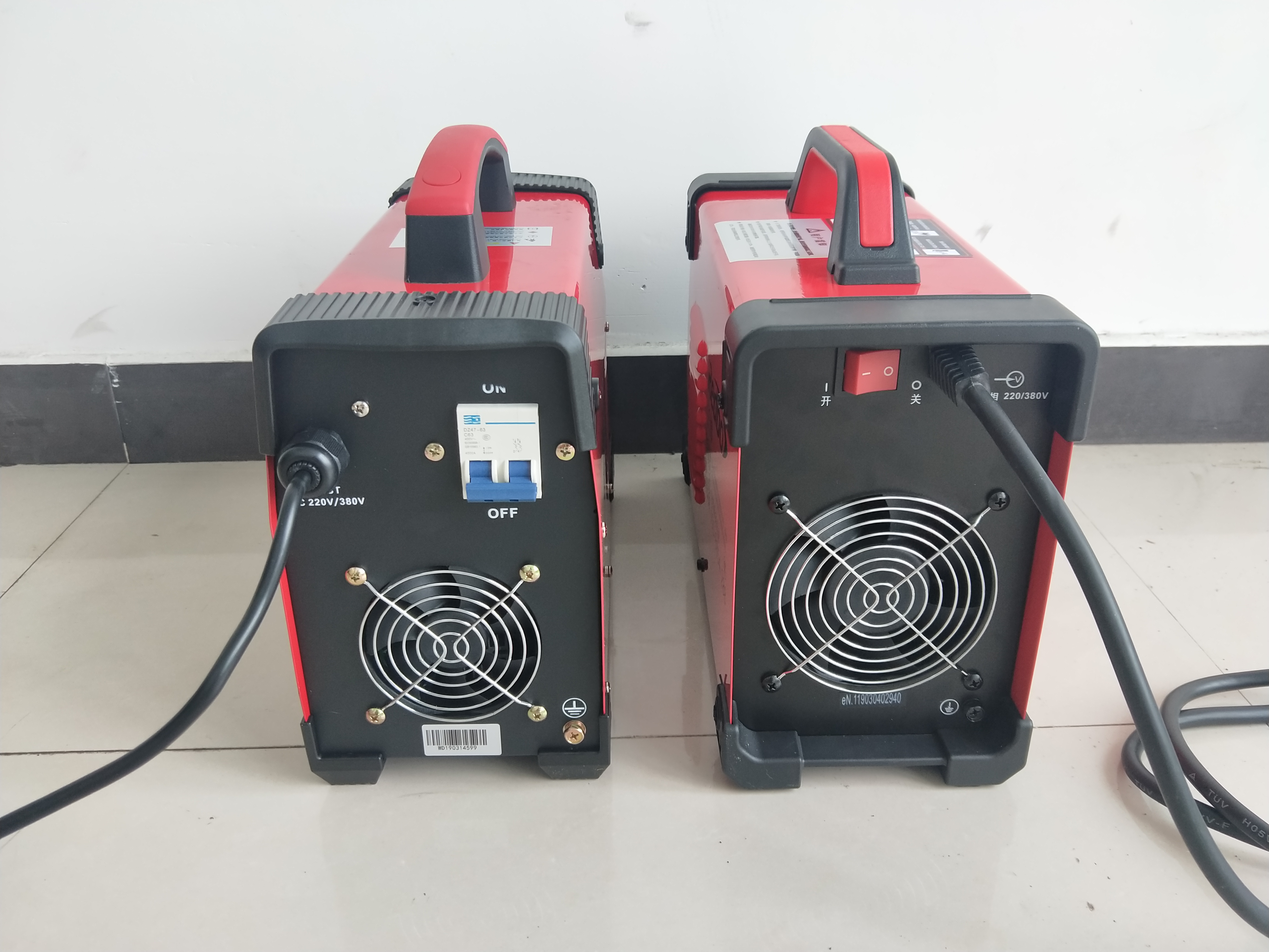 如何网购买对电焊机-两款zx7-315双电压焊机详细对比评测