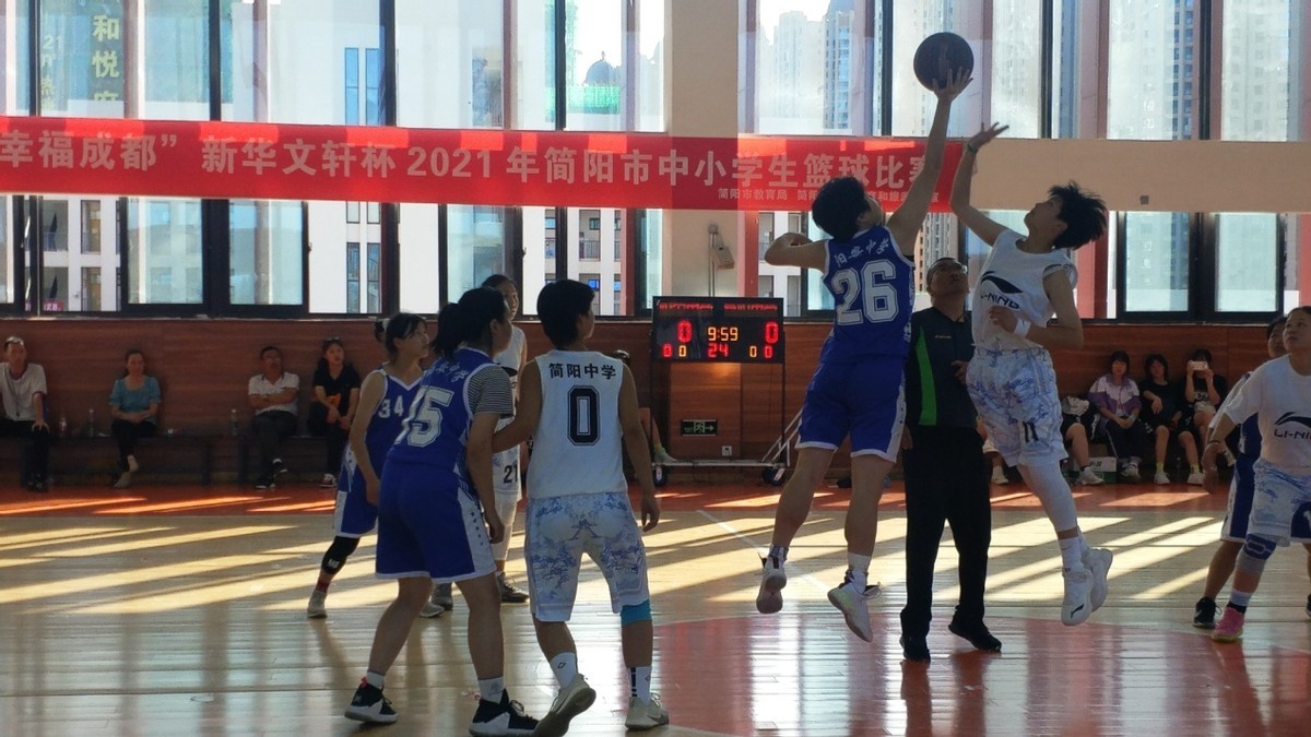 简阳实验学校足球联赛(“新华文轩杯”2021年简阳市中小学生篮球冠军赛圆满举行)