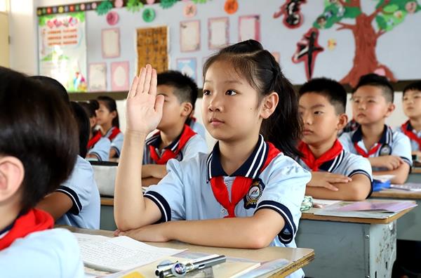 义务教育阶段有变动，今秋开始将改为5＋4学制？教育部做出回应