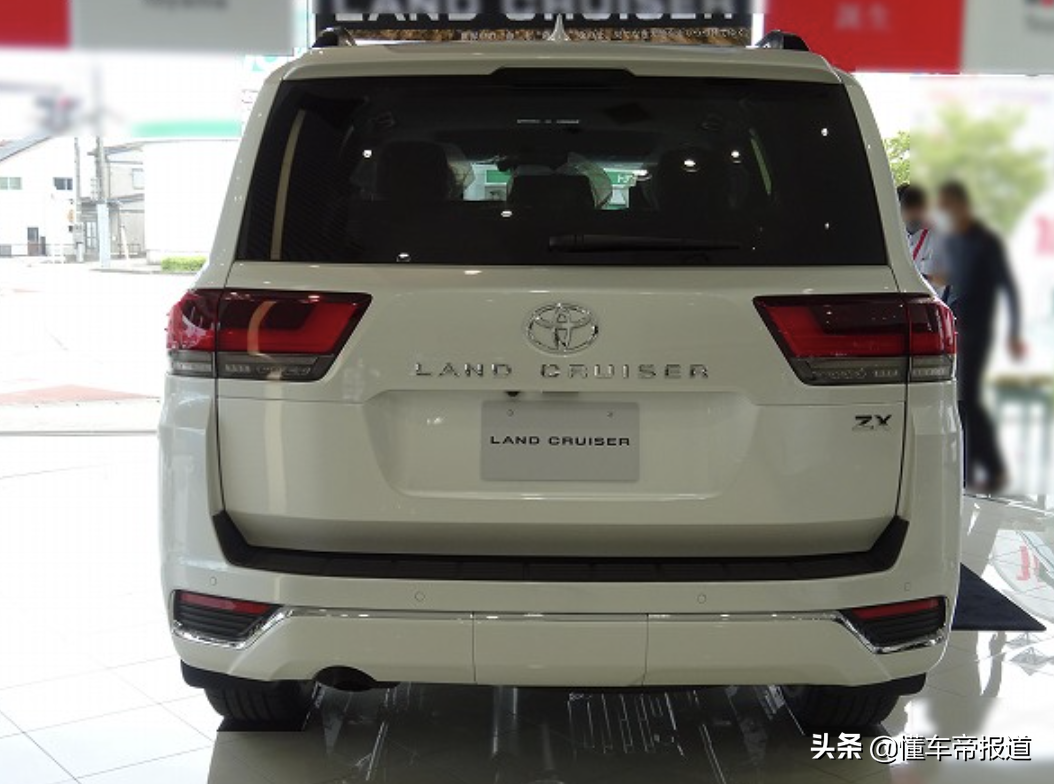 新车 | 丰田“陆巡”日规版到店，两种动力，约合人民币30万起