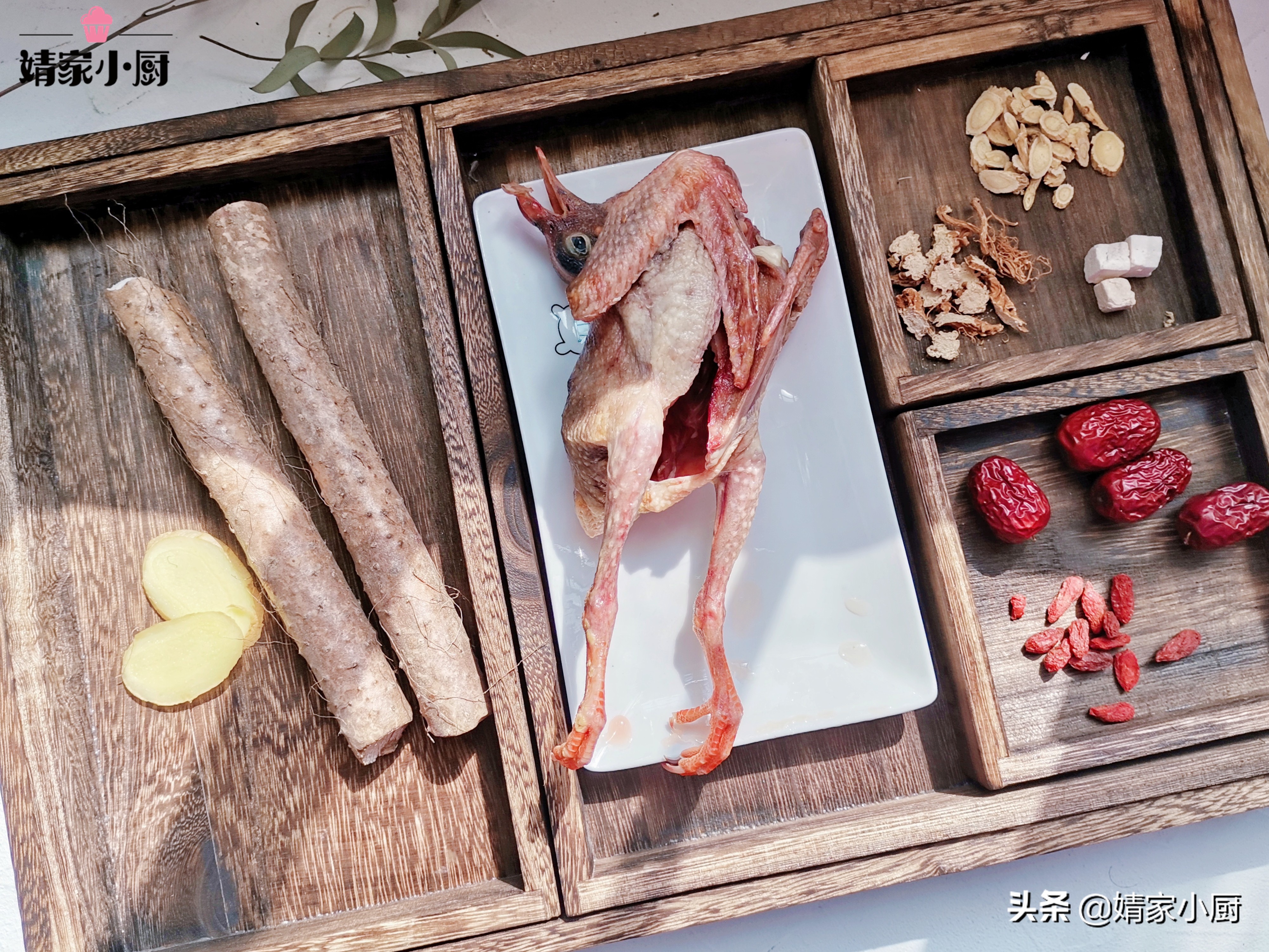 “鸽子汤”怎么炖才最滋补，掌握这个做法，肉嫩汤鲜营养翻倍