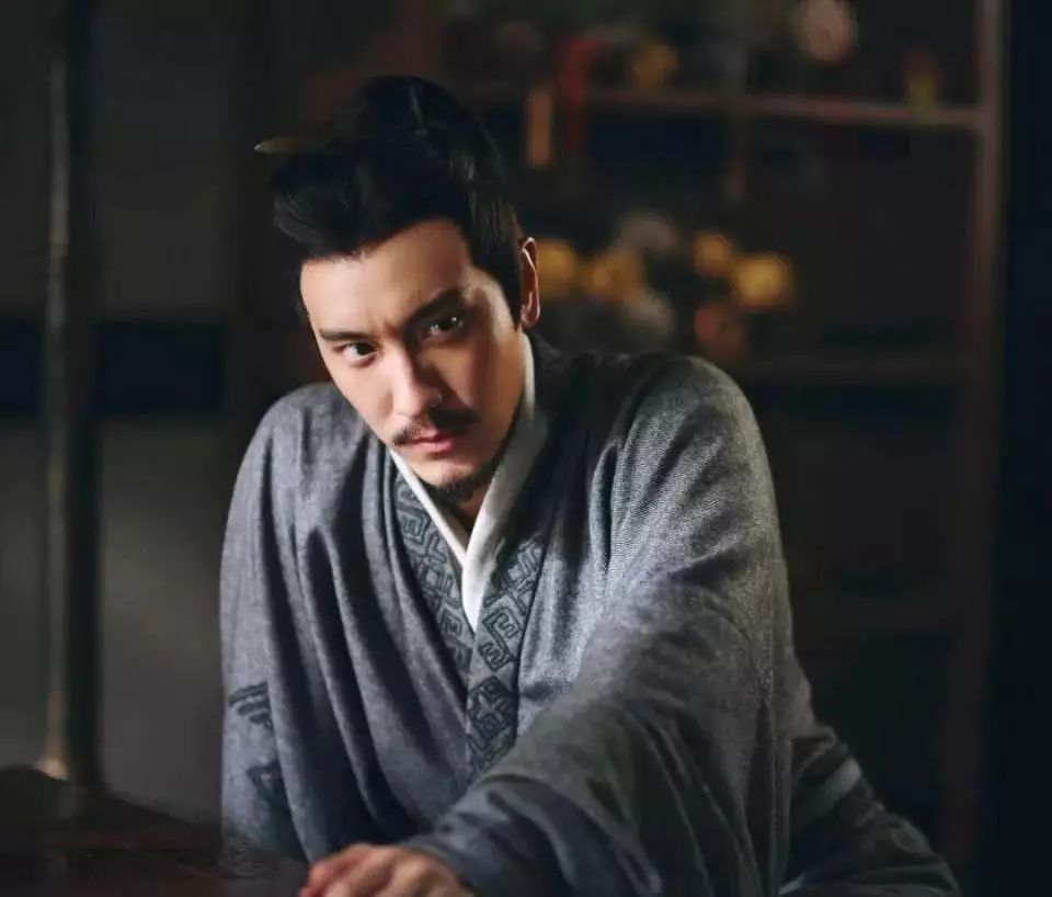 对伯嚭来说,这可是个坏到不能再坏的的信号了:他任劳任怨地备战三年