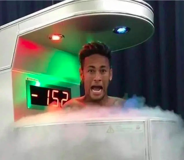 nba球员为什么嚼冰块（为何詹姆斯C罗梅西，在比赛后要钻进急冻箱？气温低达零下200度）-趣拿体育