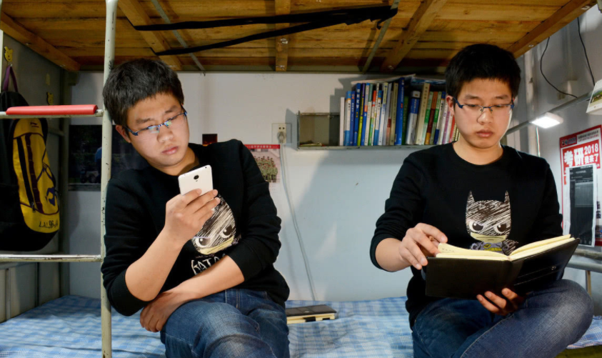 985大学“作息表”流出，网友看后恍然大悟，难怪人家能成学霸