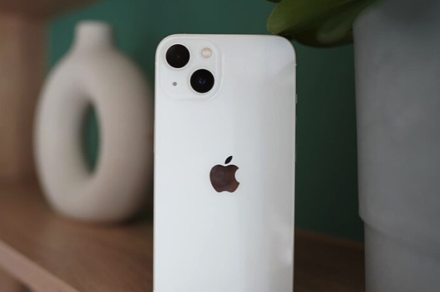 仅仅发布44天,iPhone 13就暴跌600元,首发用户:抱歉了