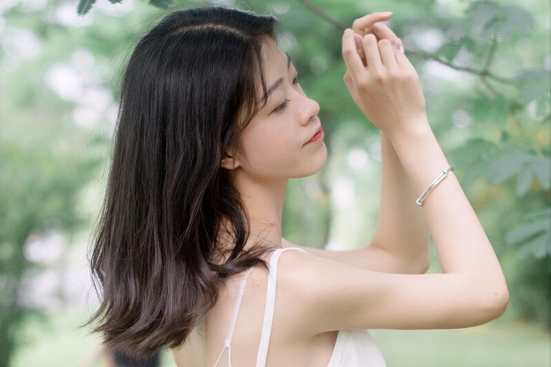 女孩子起名字诗经楚辞（宝宝起名：楚辞中精选的女孩名，个个诗意大气、美丽出众）