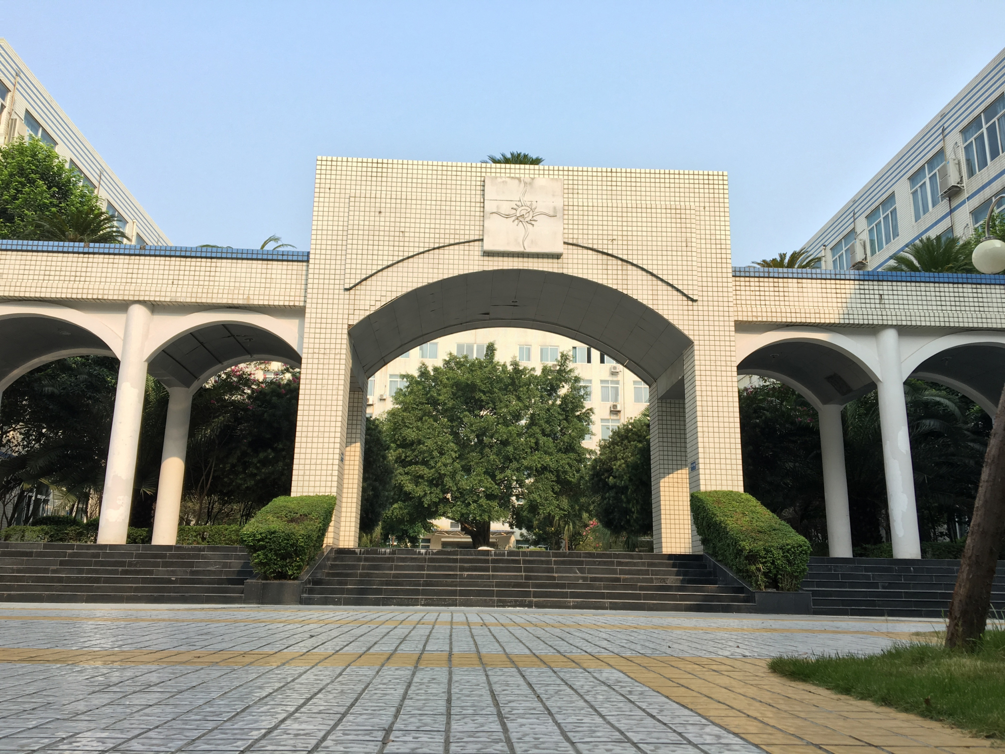 四川乐山2020高考，乐山一中斩获市文科状元，市理科状元花落谁家