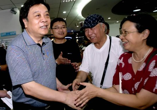 饶颖放出赵忠祥低俗录音，一代名嘴因“癌”去世后“晚节不保”