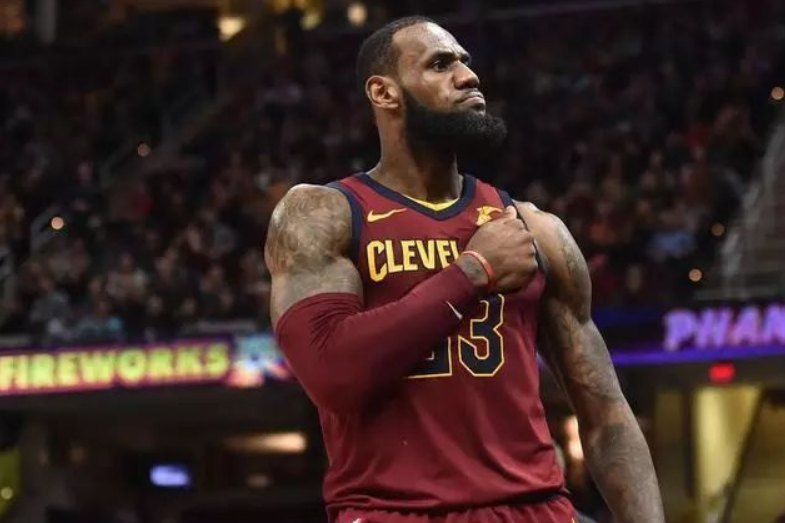 无上的荣耀！盘点现役NBA必进名人堂的十大球星：前三名无争议