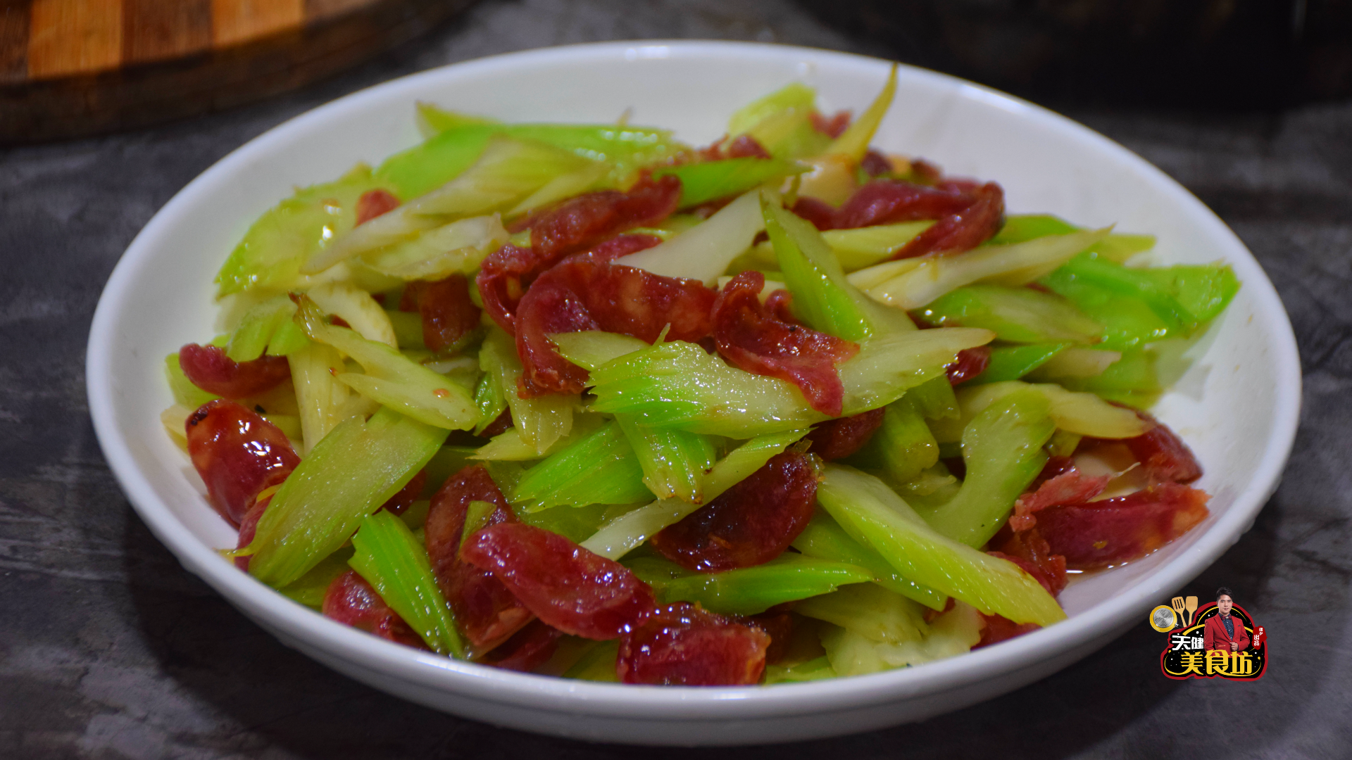 广式腊肠怎么炒(广式腊肠怎么炒饭好吃) - 风集网