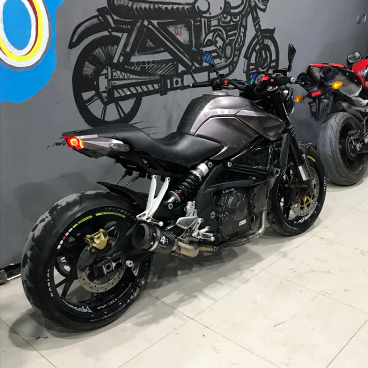 万能的黄龙,贝纳利黄龙600改装作品欣赏