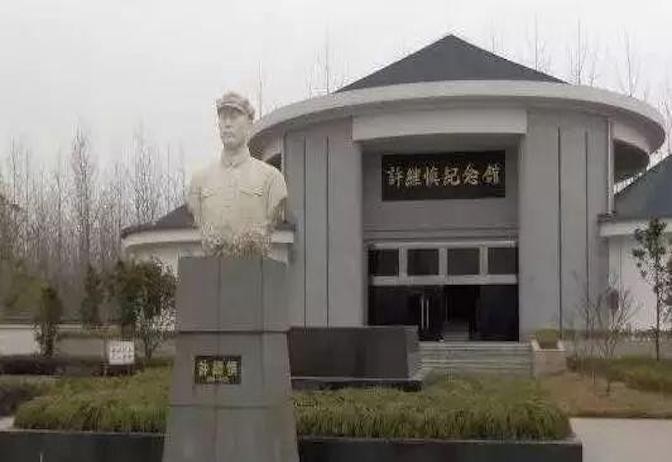 1982年，湖南53岁工人被一陌生人告知：你是许军长的儿子