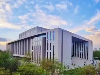 武汉医学院（中国医学院校发展史）