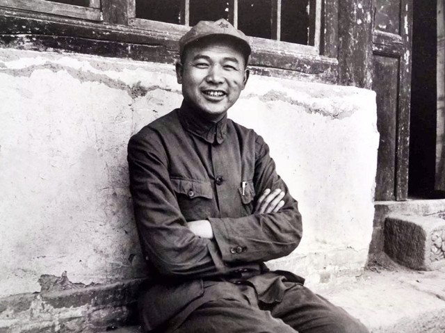 红军曾有11个军团，首任军政主官都有谁？1955年什么军衔？
