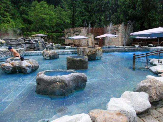 湖南温泉大全，36处温泉任你选择，大家快去享受吧