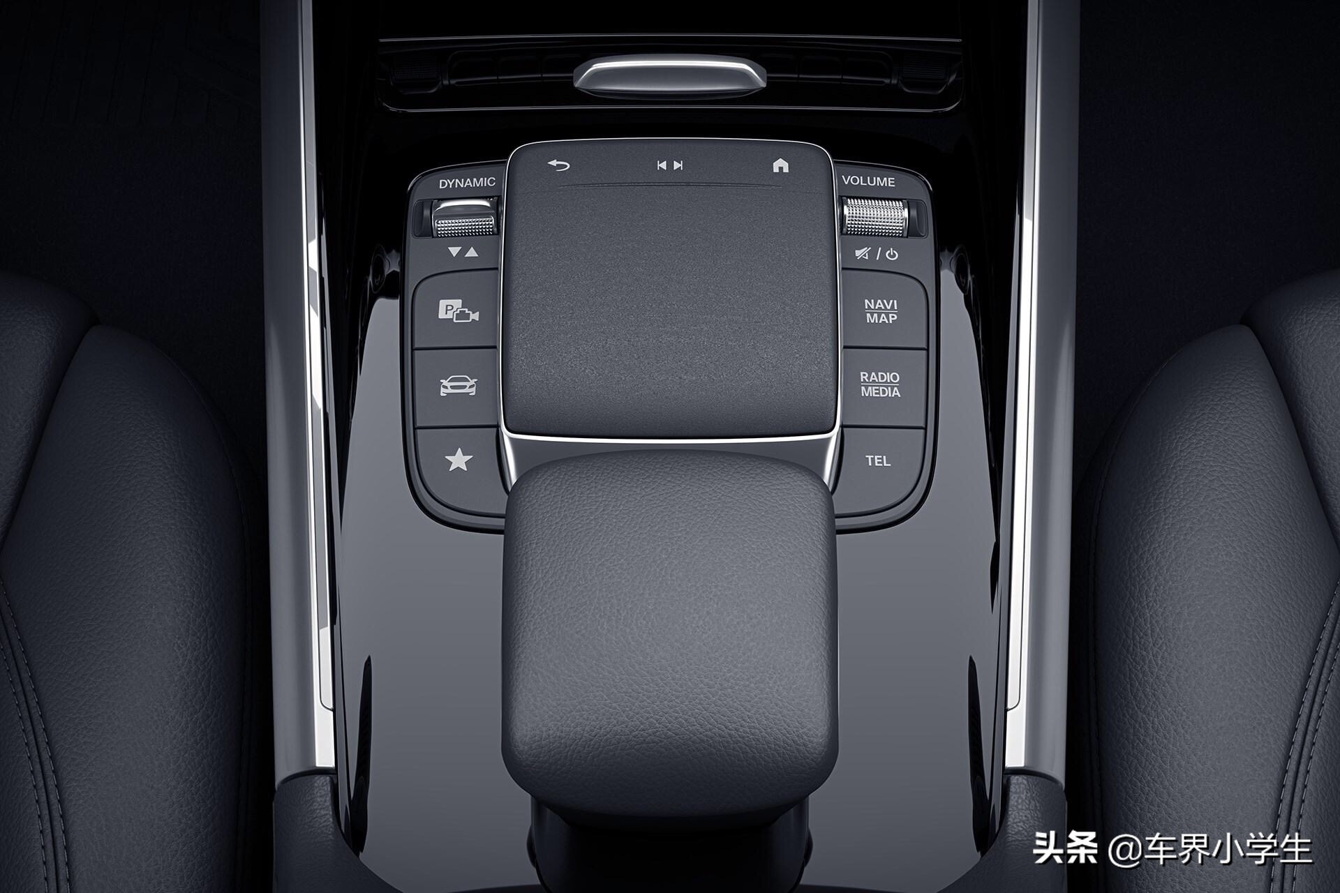精致优雅的白领丽人专属座驾：奔驰GLA200 4MATIC