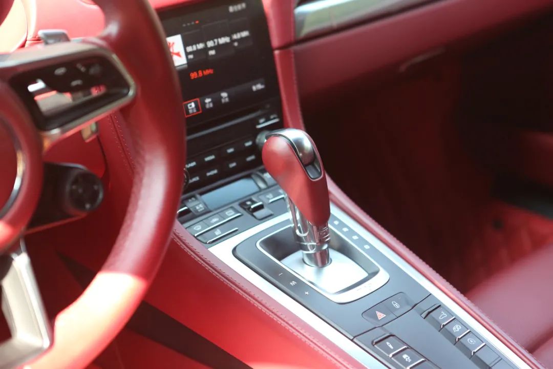 最被低估的“入门”跑车---保时捷718 Cayman