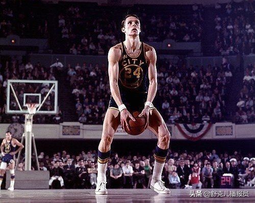 为什么nba奇葩投篮（NBA历史十大奇葩投篮动作：马里昂马丁榜上有名，榜首无悬念）