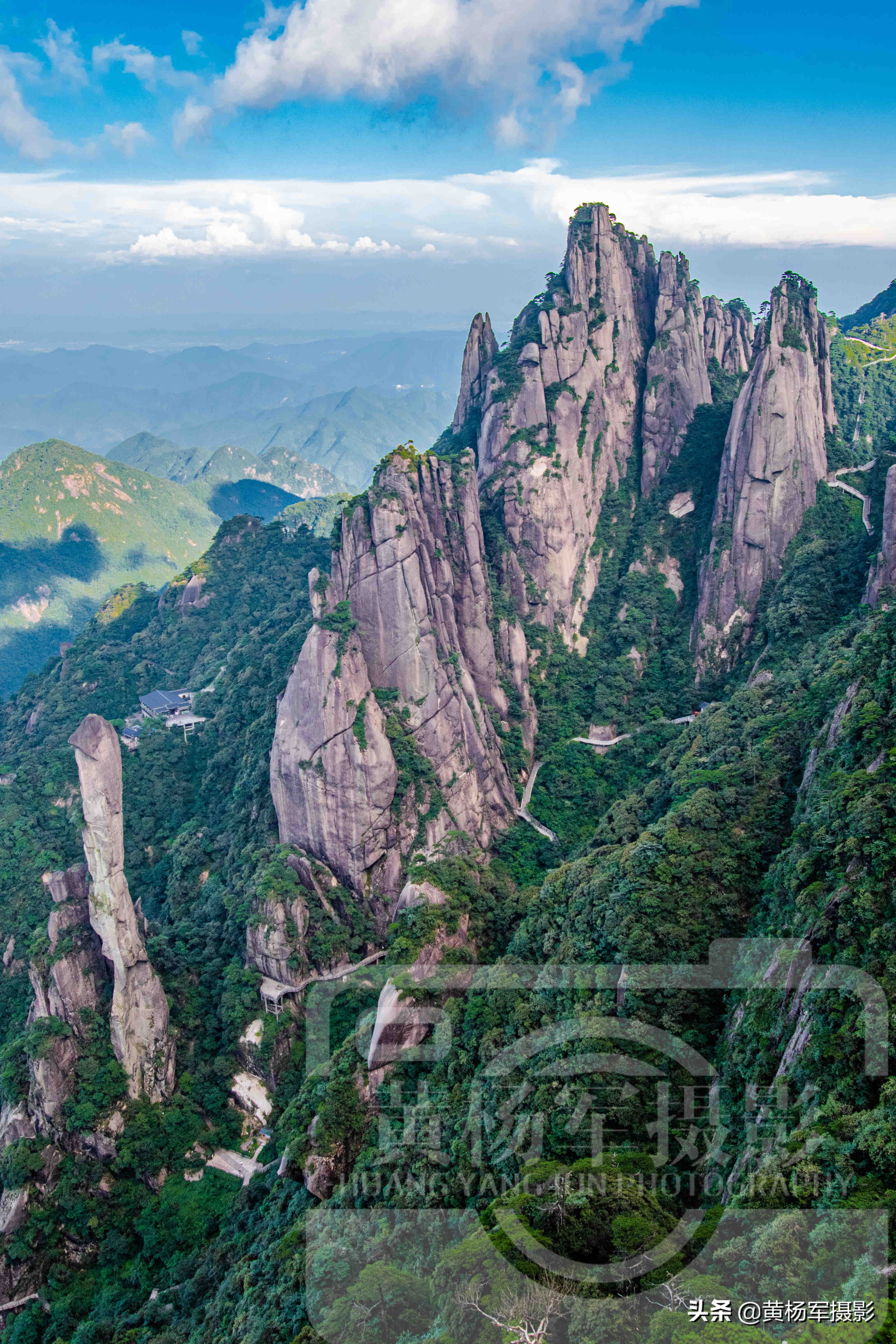 江西旅游资源最丰富的城市，有最秀美的名山，生态之都很适合旅居