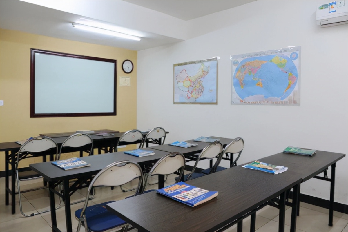 又一教培机构倒闭！删除员工企业微信，卷款跑路，家长退费无门