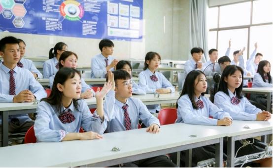 中考迎来“新改变”，预计2022落实到位，“两考合一”引家长不满