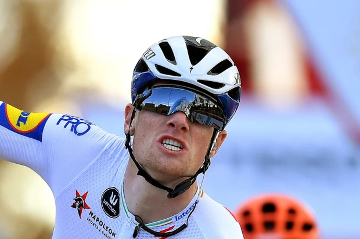 奥克利眼镜官网（鼻托延伸至鼻尖 弗鲁姆新款Oakley骑行眼镜）