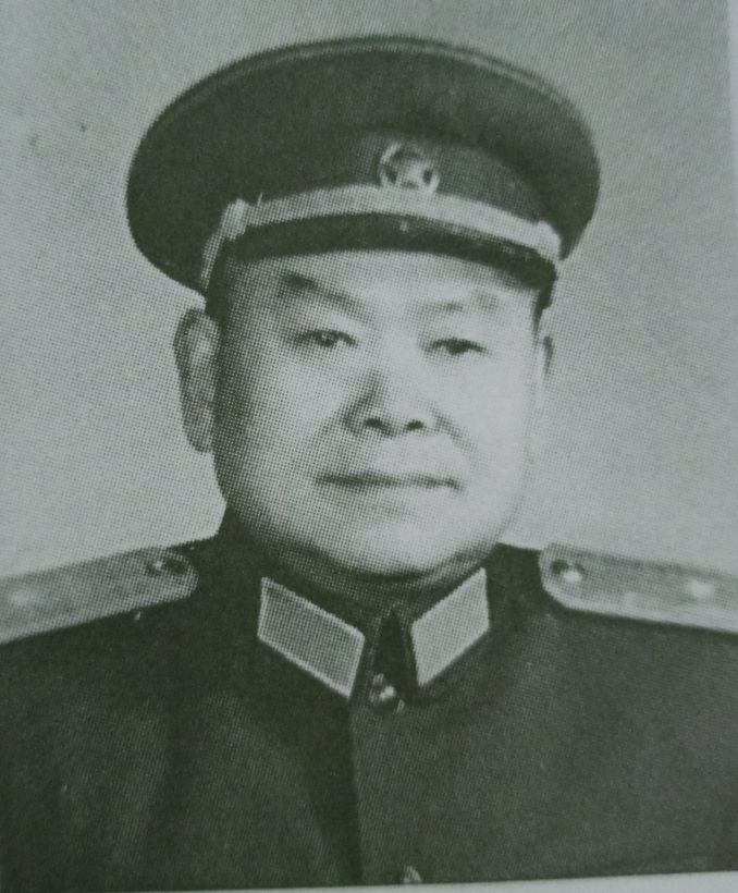 1955年南京军区后勤部授衔大校以上人员的级别、薪金与勋章