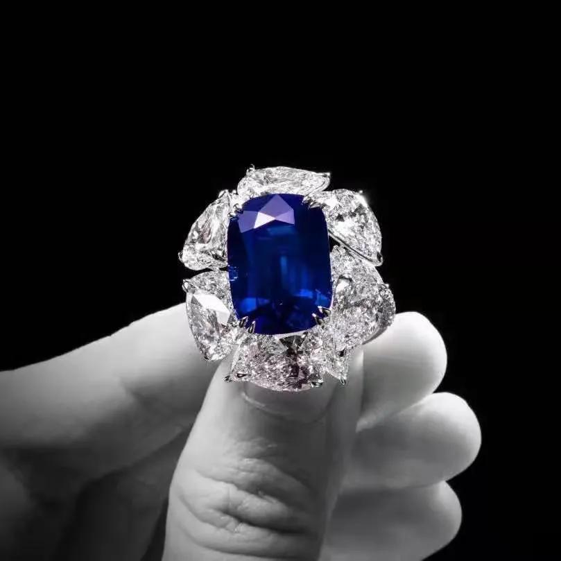 克什米尔蓝宝石 克什米尔矢车菊蓝宝石-北京百科网