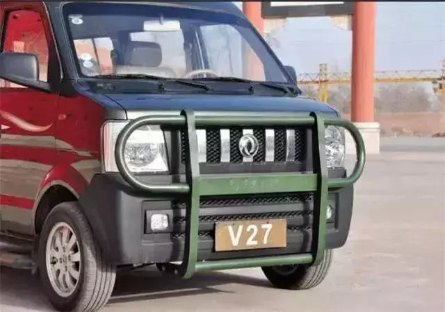 国产四驱面包车，越野能力秒杀SUV，五菱宏光都甘拜下风！