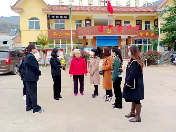 宝鸡渭滨法院民三庭走访妇联，共商协调联动