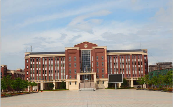 丰城九中2019高考二本上线近2000人