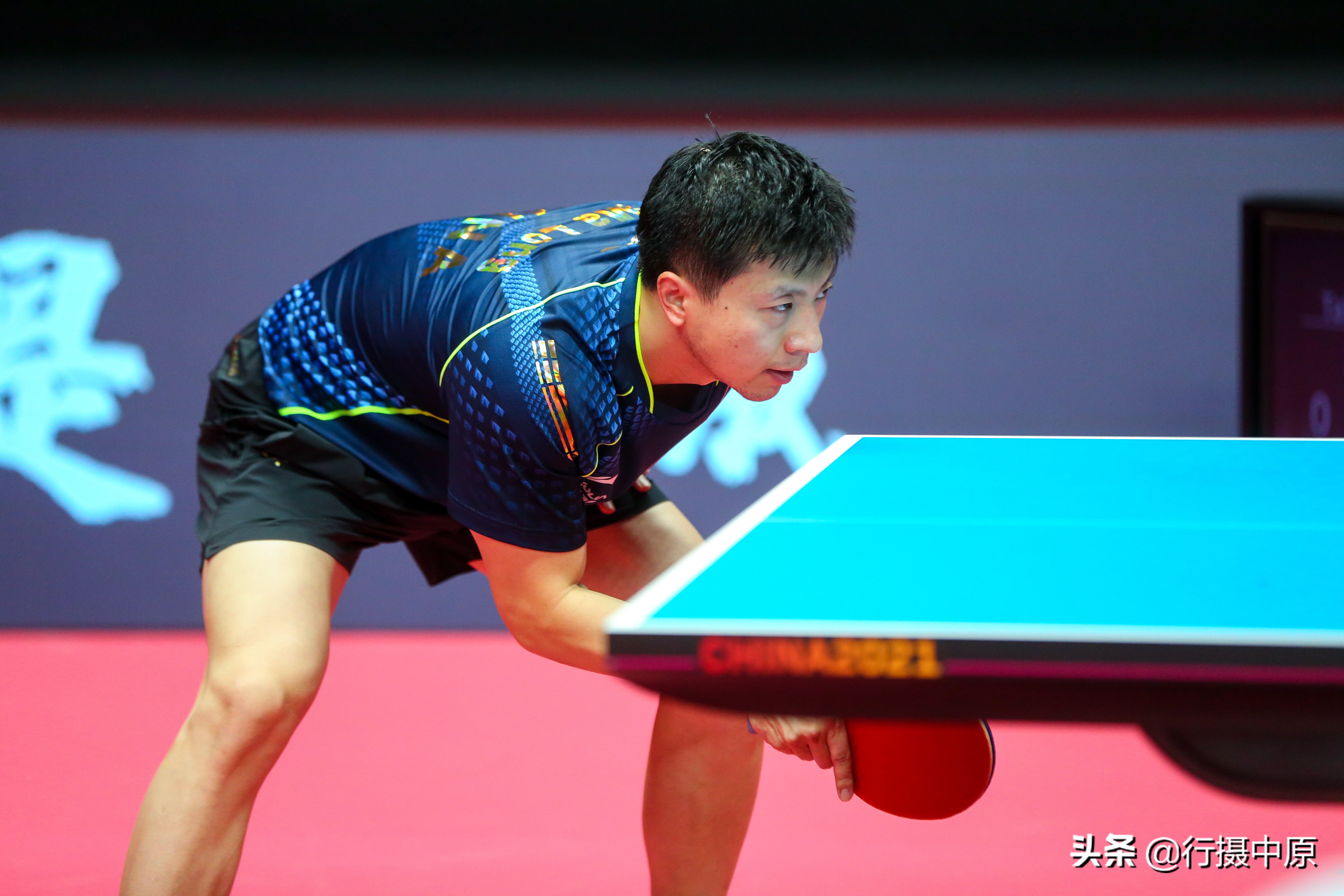 每次打球姿势都很帅,多图带你看)