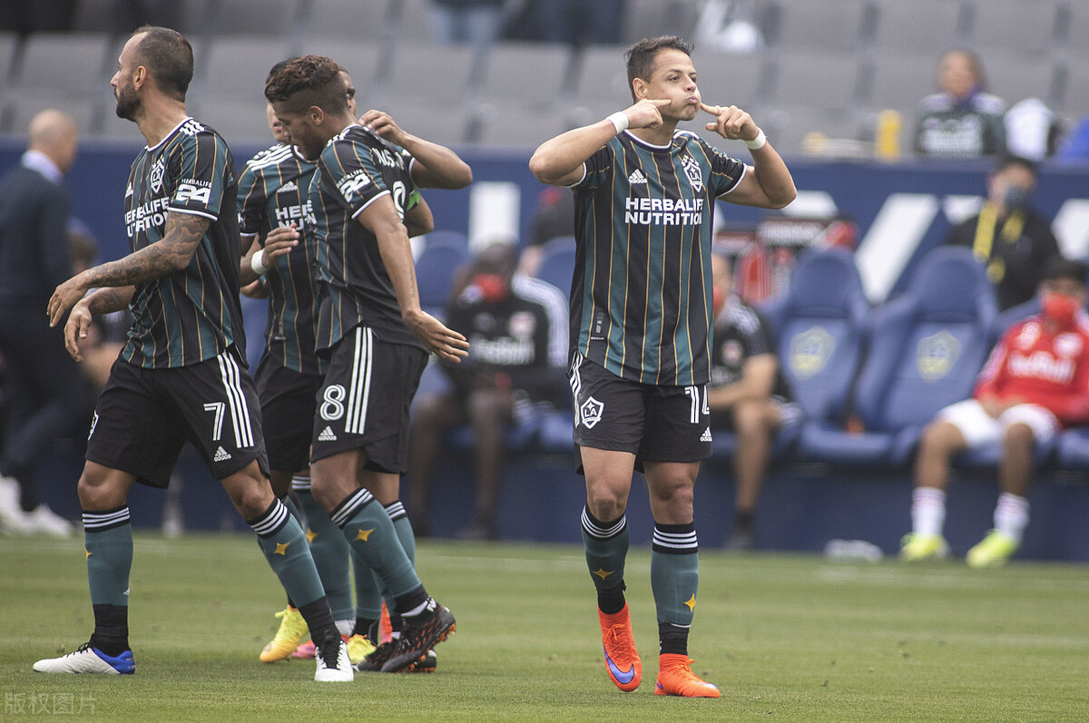 足球什么是帽子戏法（足球中“帽子戏法”的由来，你知道吗？）