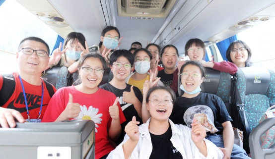 历年高考中，难度最高的3次数学考试，学生感慨：哭着走出来的