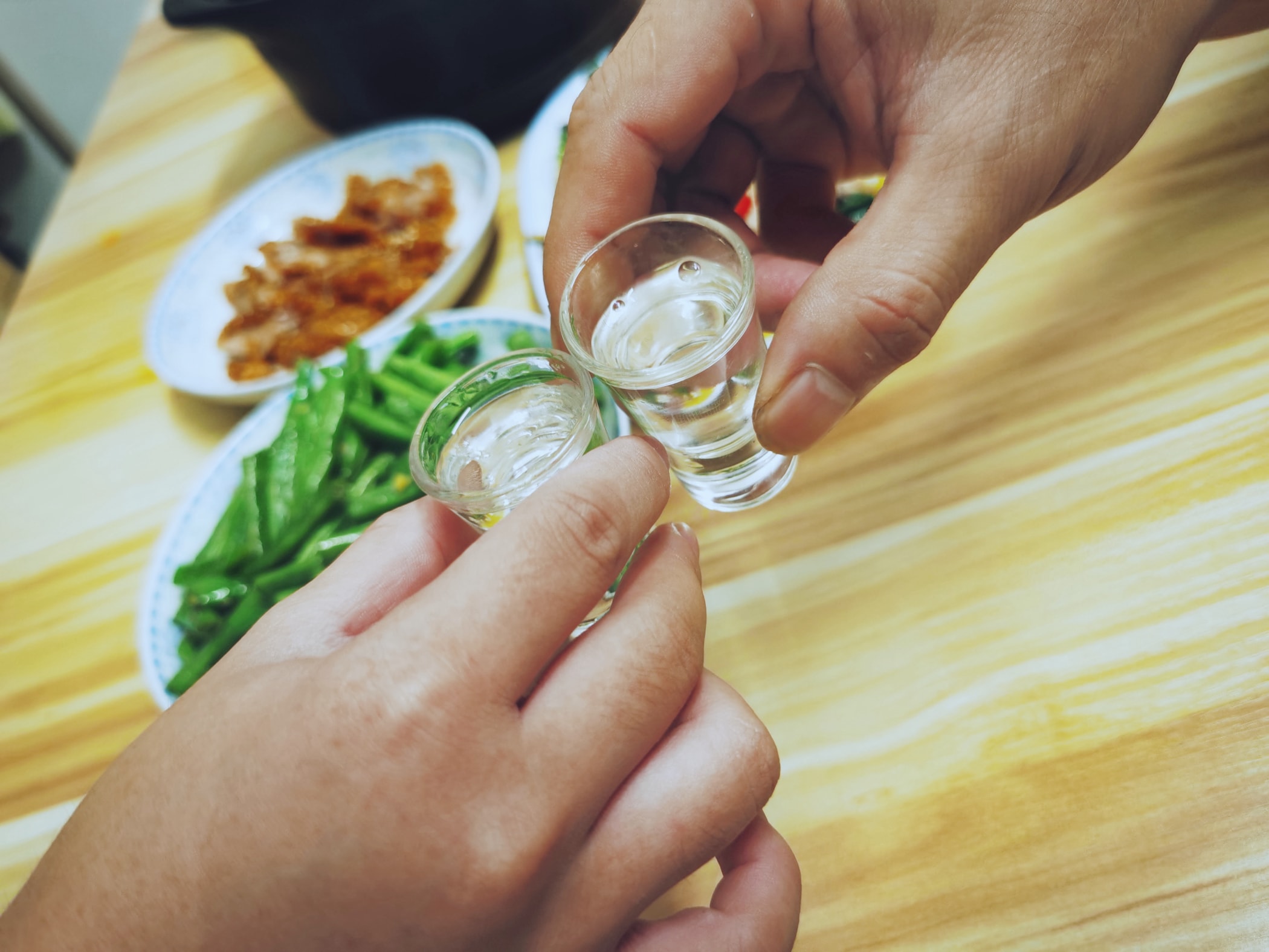 天气寒冷，来杯烧酒，谷小酒谷院烧酒开箱评尝效果如何呢？