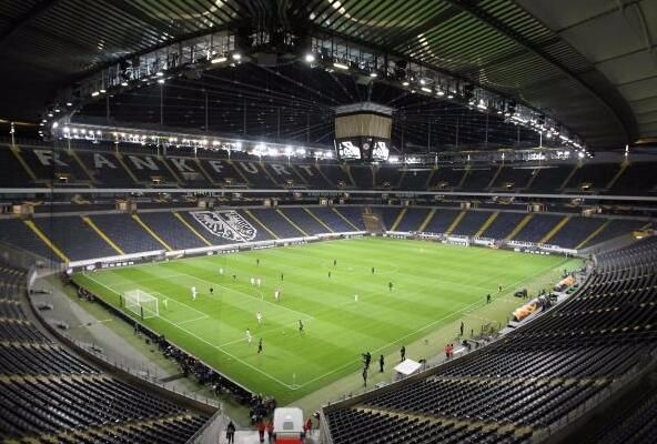 今天德甲比赛没有转播（见证历史！德甲正式暂停，五大联赛最后阵地失守，彻底无球可看了）