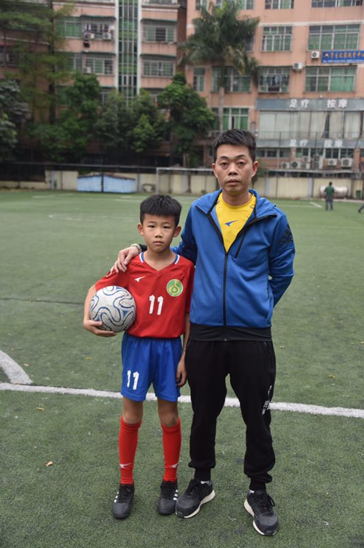 天河｜七场比赛攻入20球荣获“最佳射手 ”，龙洞小学这个“足球小子”不简单！