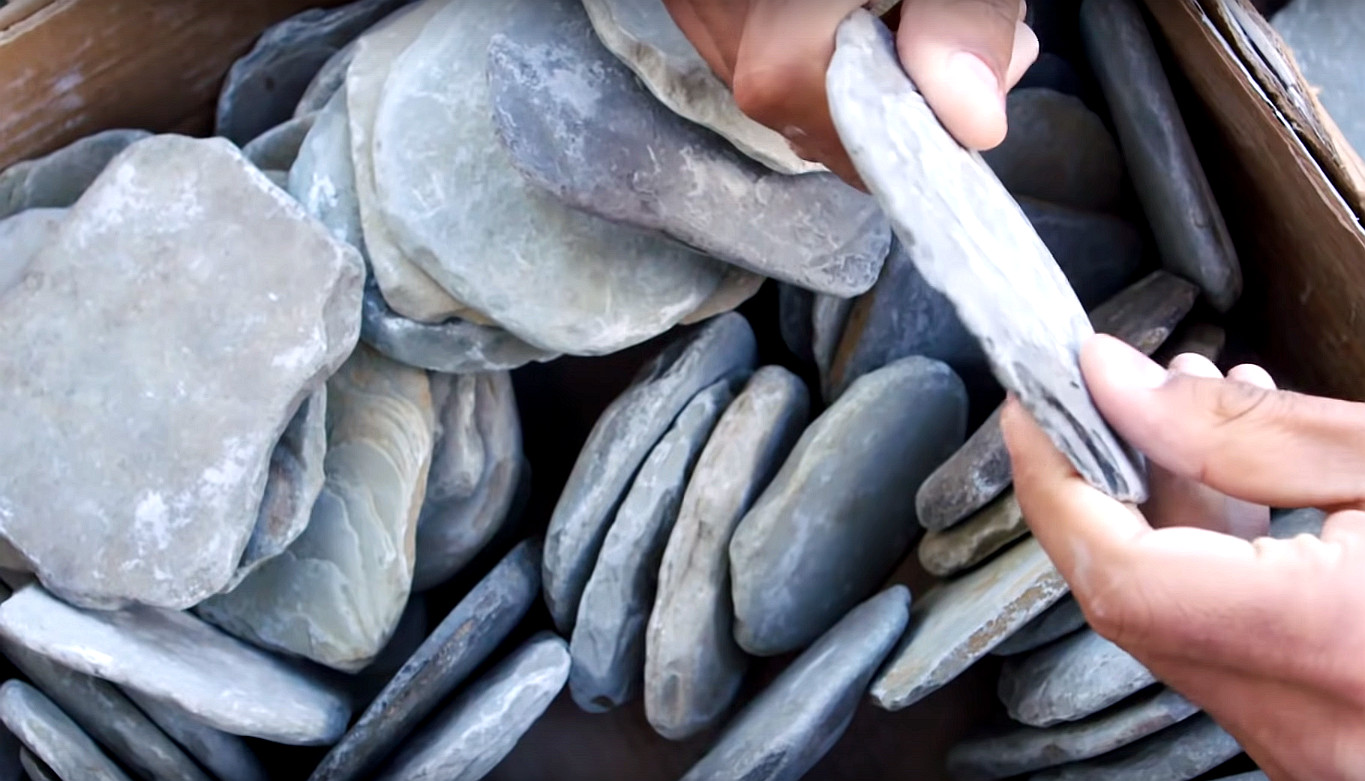 美国老人职业打水漂打出世界纪录,专家称最高可达350次!