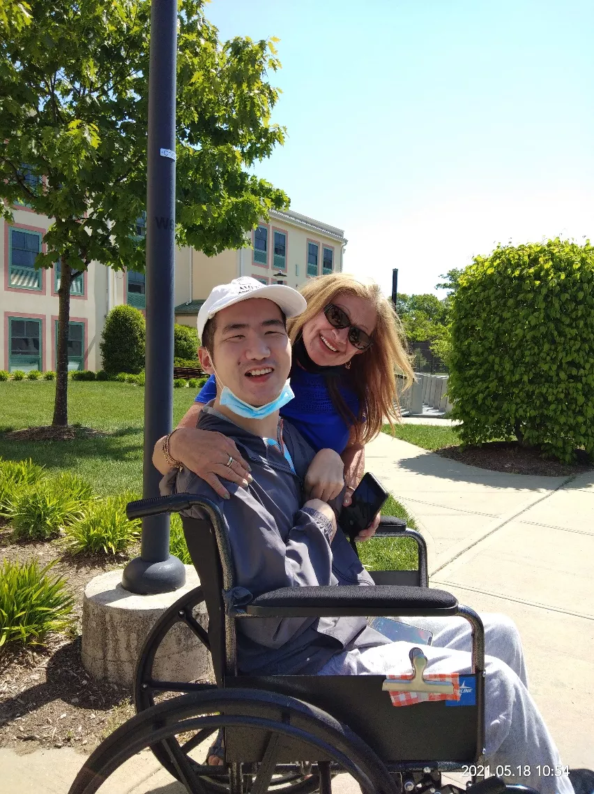 脑瘫博士留学记：成为独立自主，给别人带来幸福的人