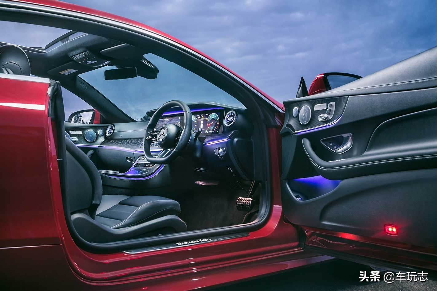 全新奔驰e300双门轿跑:来自c级相同的发动机又如何?