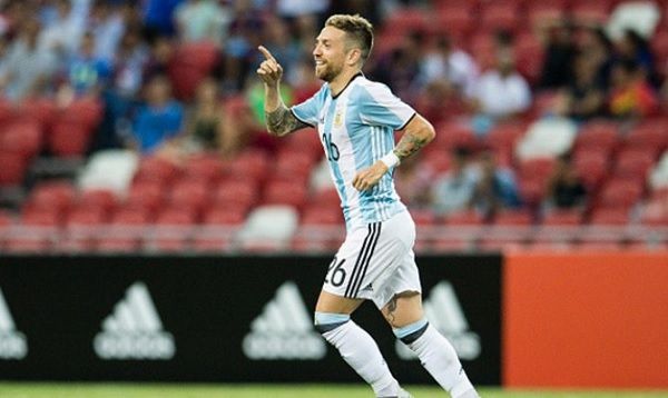 塞尔吉奥·阿奎罗sergio(超级大器晚成的球员,生不逢时的阿根廷前锋