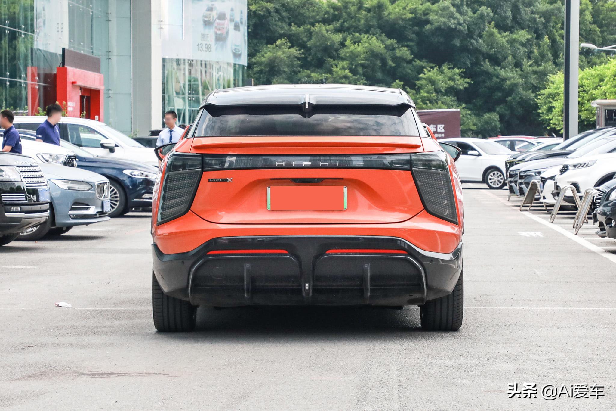 快充远航高端性能大SUV，独立6座设计，破百3.9S，实拍高合HiPhi X