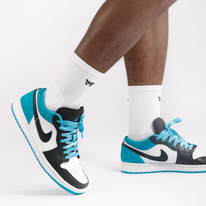 篮球中筒袜和长筒袜都是多长（3种高度！好看又好穿的篮球精英袜，黑白两种颜色可选）