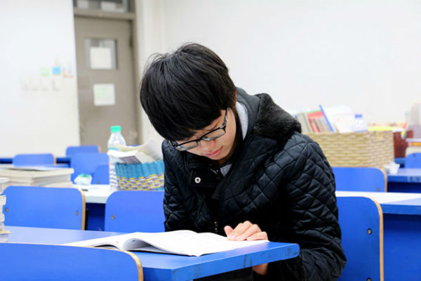 准大一新生要入学，寝室床位怎么选才合理？过来人给你传授经验